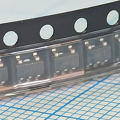 TLV2761IDBVR Схема интегральная усилитель